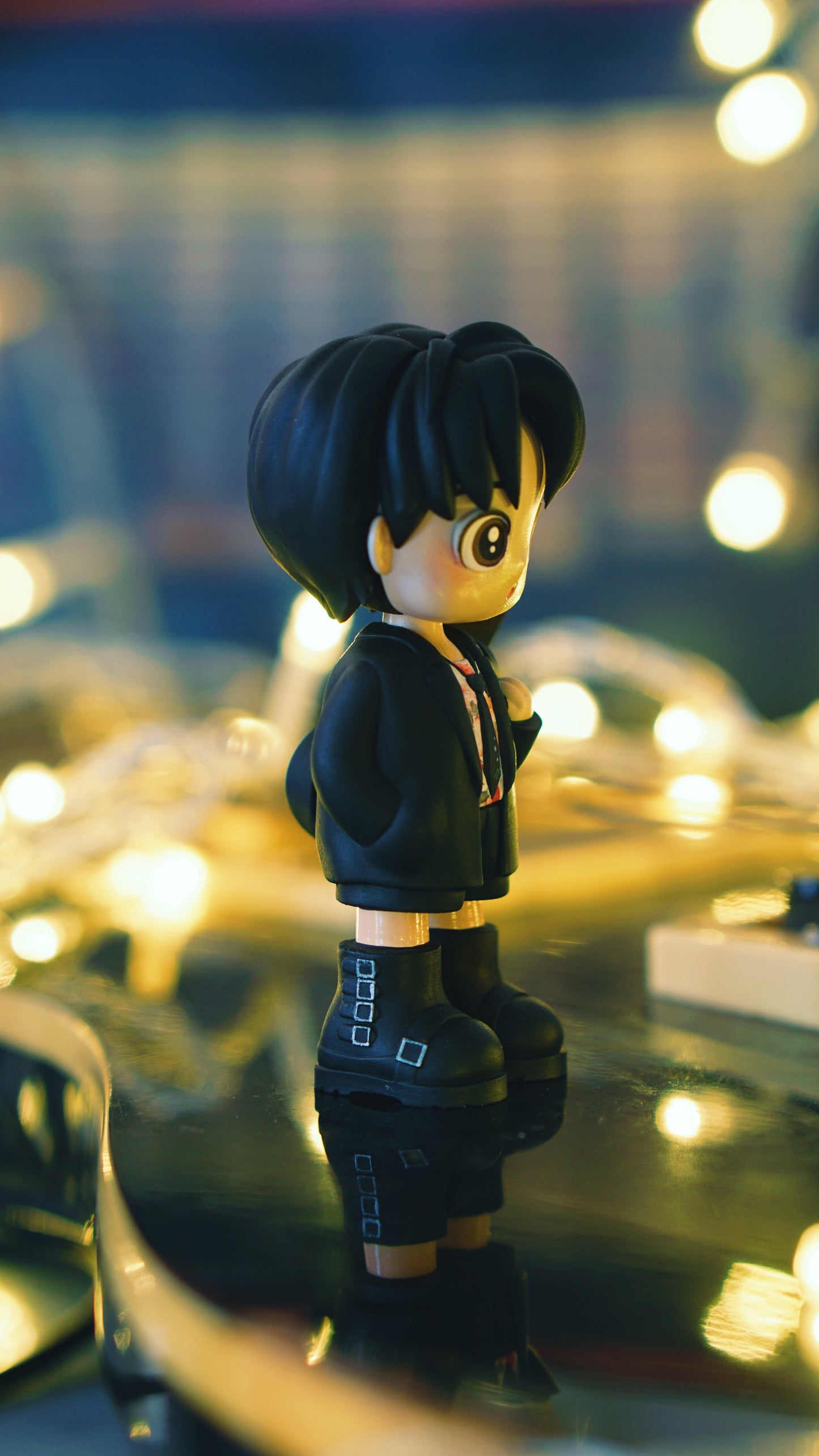 Tiny Han - hold my hand figure