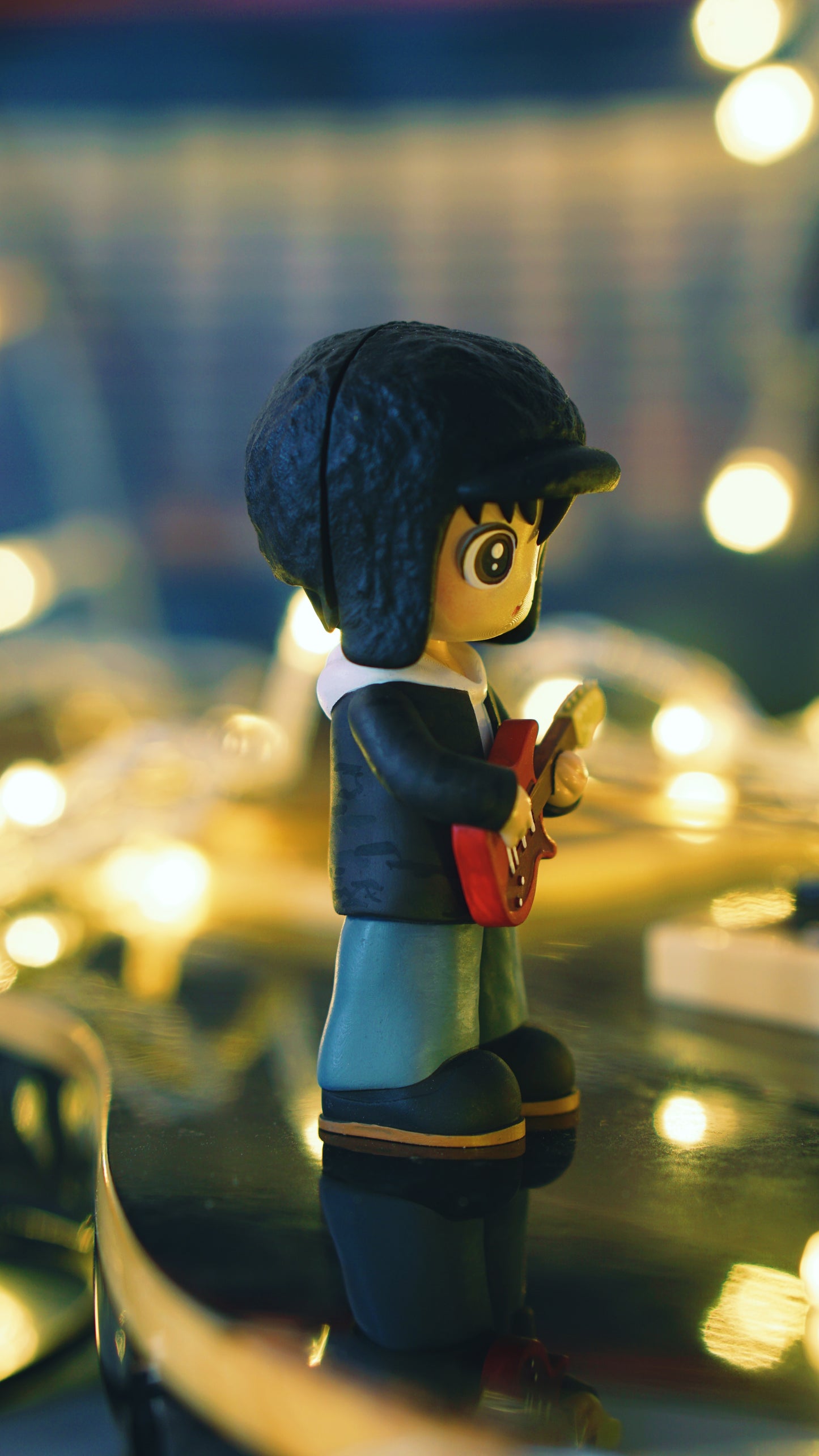 Tiny Han - hold my hand figure