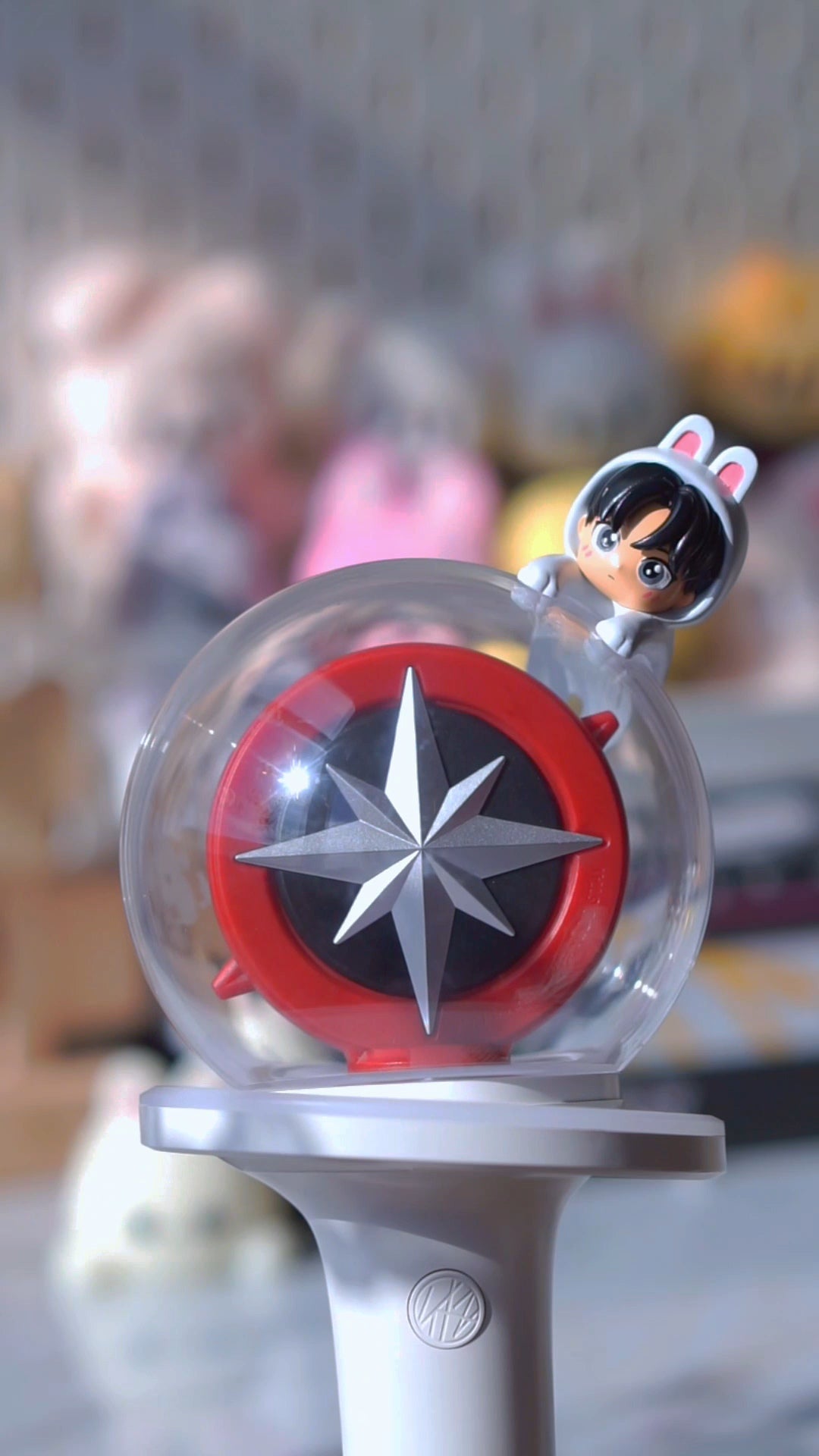 Tiny Lee know lightstick hipper