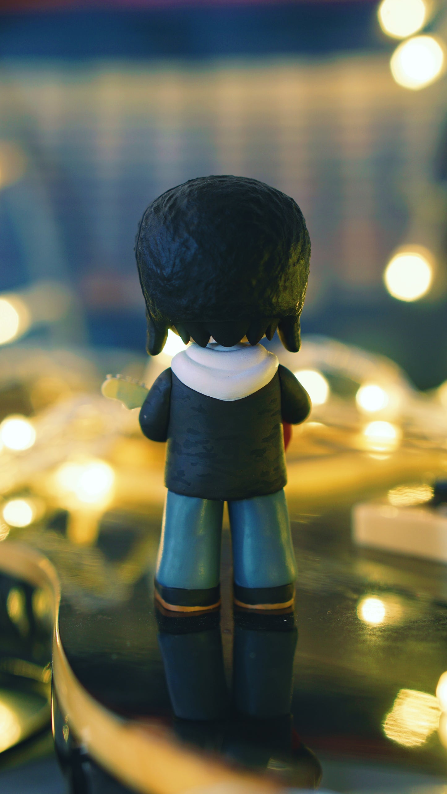 Tiny Han - hold my hand figure
