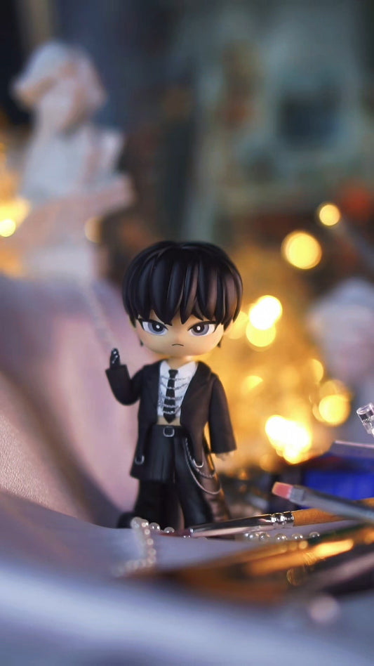 Tiny I.N - Hallucination figure