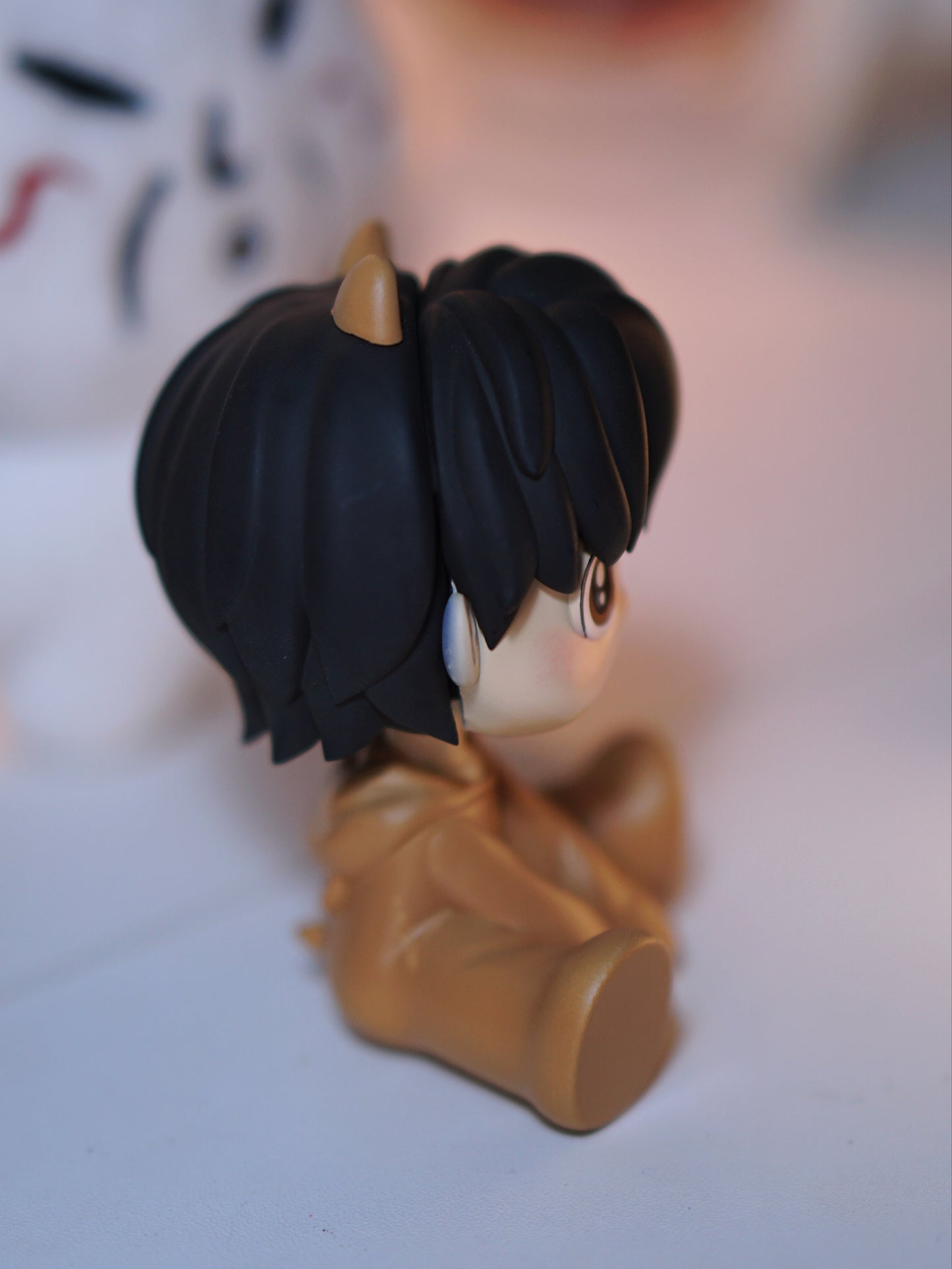 Han sitting figure (Posable head)