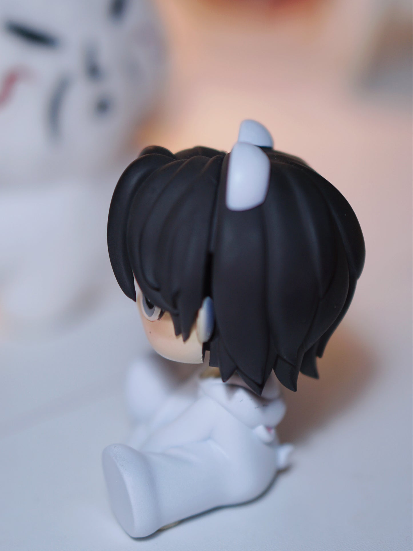 Hyunjin sitting figure (Posable head)