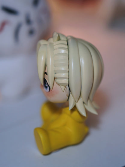 Felix sitting figure (Posable head)