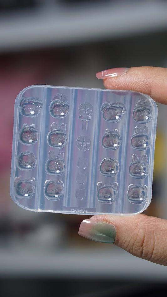 Tiny evilzoo / skzoo nails mold