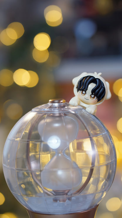 Tiny Yeosang lightstick hipper