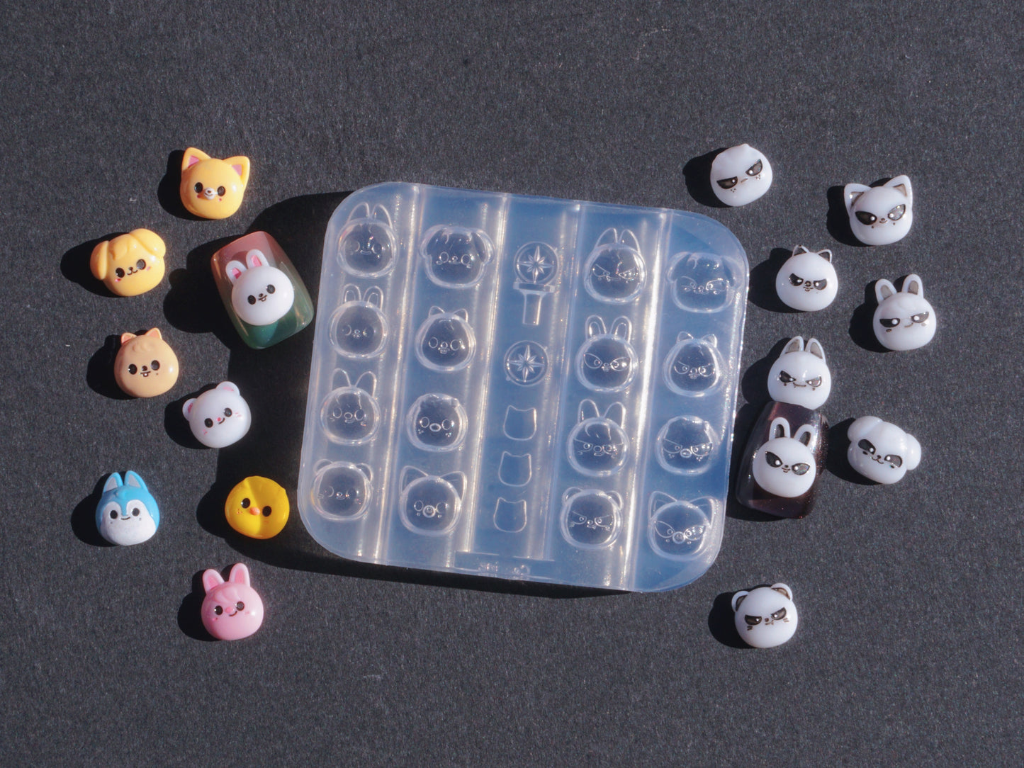 Tiny evilzoo / skzoo nails mold